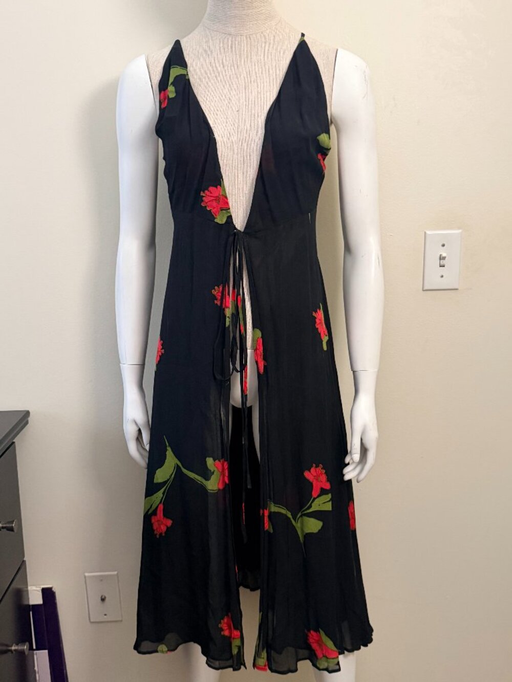 REFORMATION LAYERED CALA TULIP WRAP DRESS XS